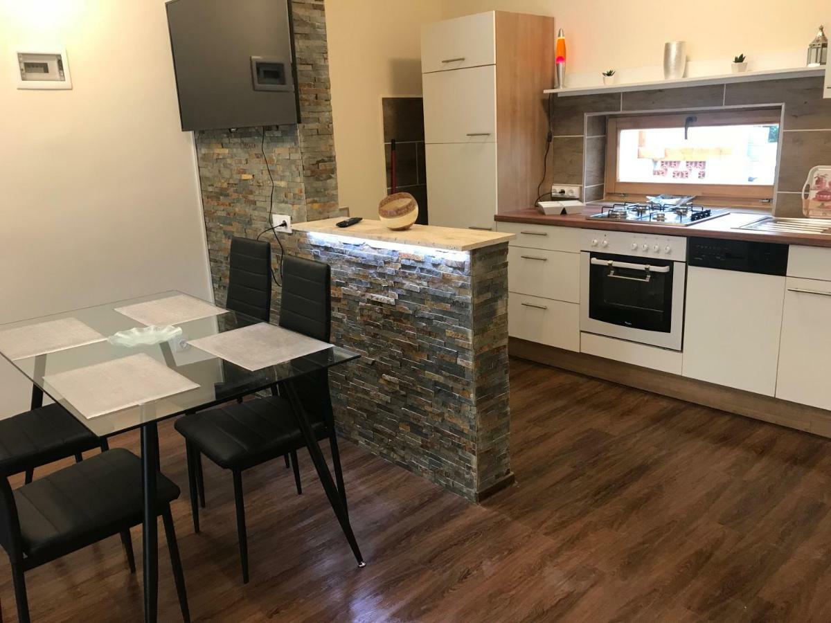 קסזטלי Candy Apartman מראה חיצוני תמונה